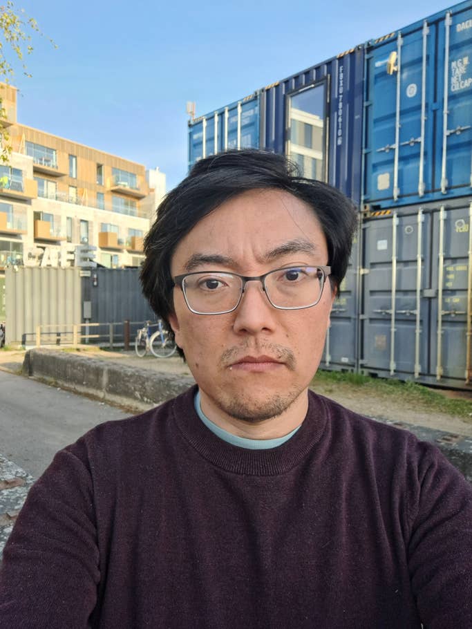 Caméra selfie en mode grand angle