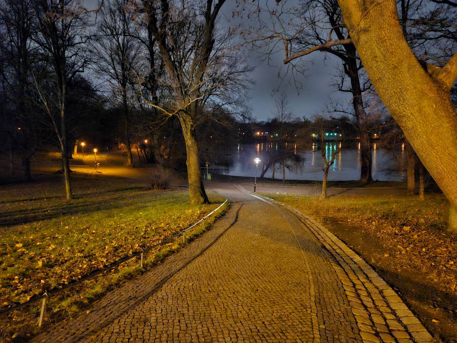 Samsung Galaxy S23 test photo