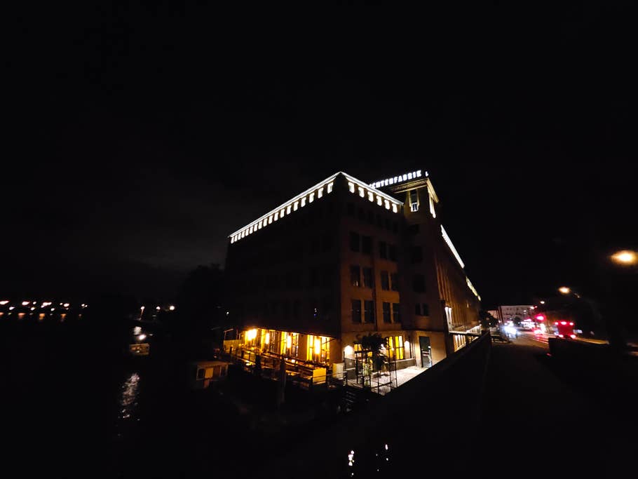 Samsung Galaxy Z Fold 5: Objectif ultra-grand angle (0,6x)