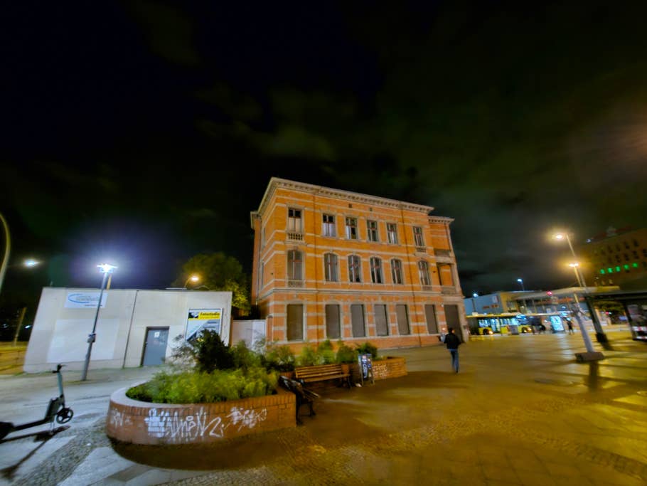 Samsung Galaxy Z Fold 5: Objectif ultra-grand angle (0,6x) - Mode nuit