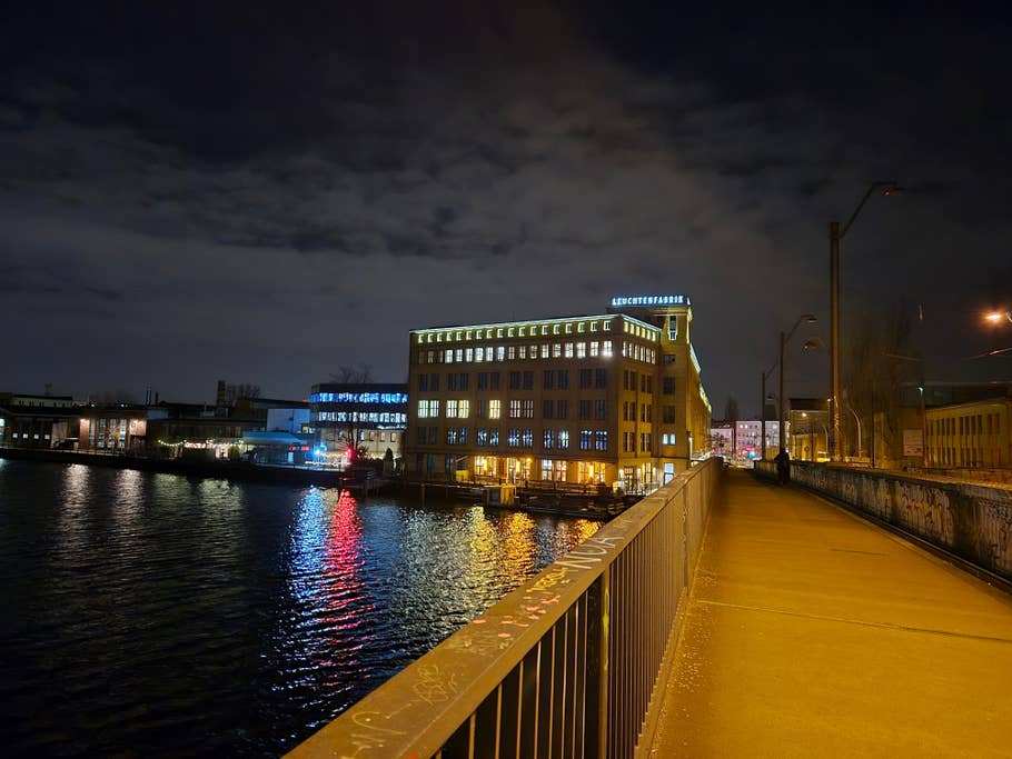 Samsung Galaxy S24+: Objectif principal - Mode nuit