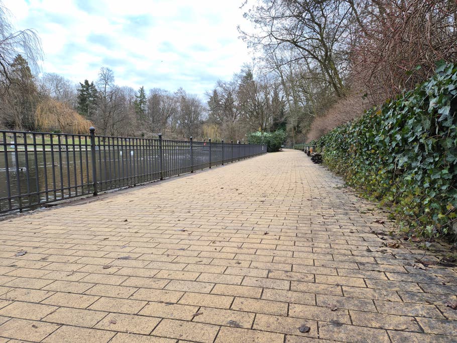 Samsung Galaxy S24 test photo