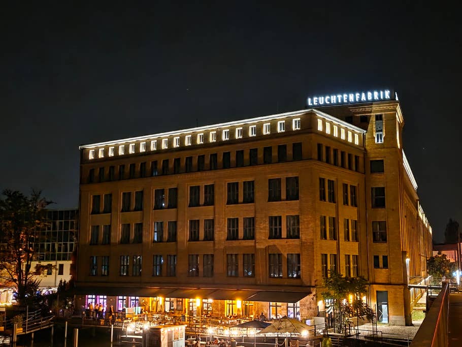 Samsung Galaxy Z Fold 7 : Objectif principal (zoom numérique 2x) - Mode nuit