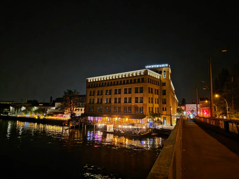 Samsung Galaxy Z Fold 7 : Objectif principal - Mode nuit