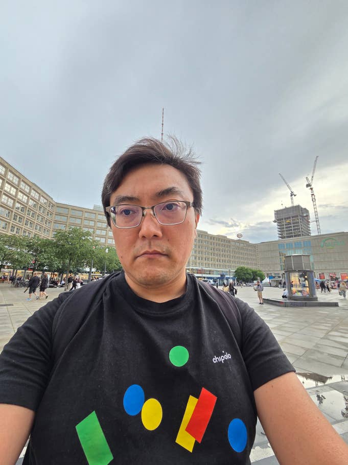 Samsung Galaxy Z Fold 7 : Selfie ultra-grand angle