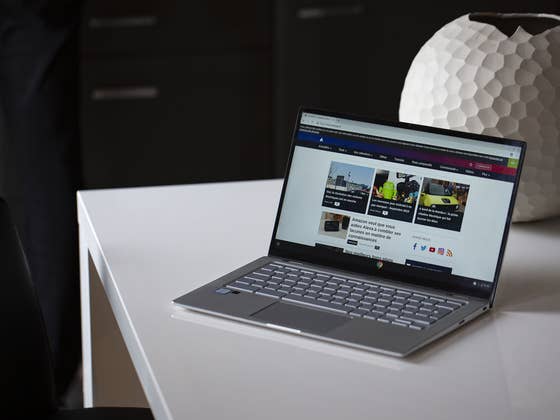 Test du Asus ChromeBook Flip C434 : tr&egrave;s bon laptop, mauvaise tablette