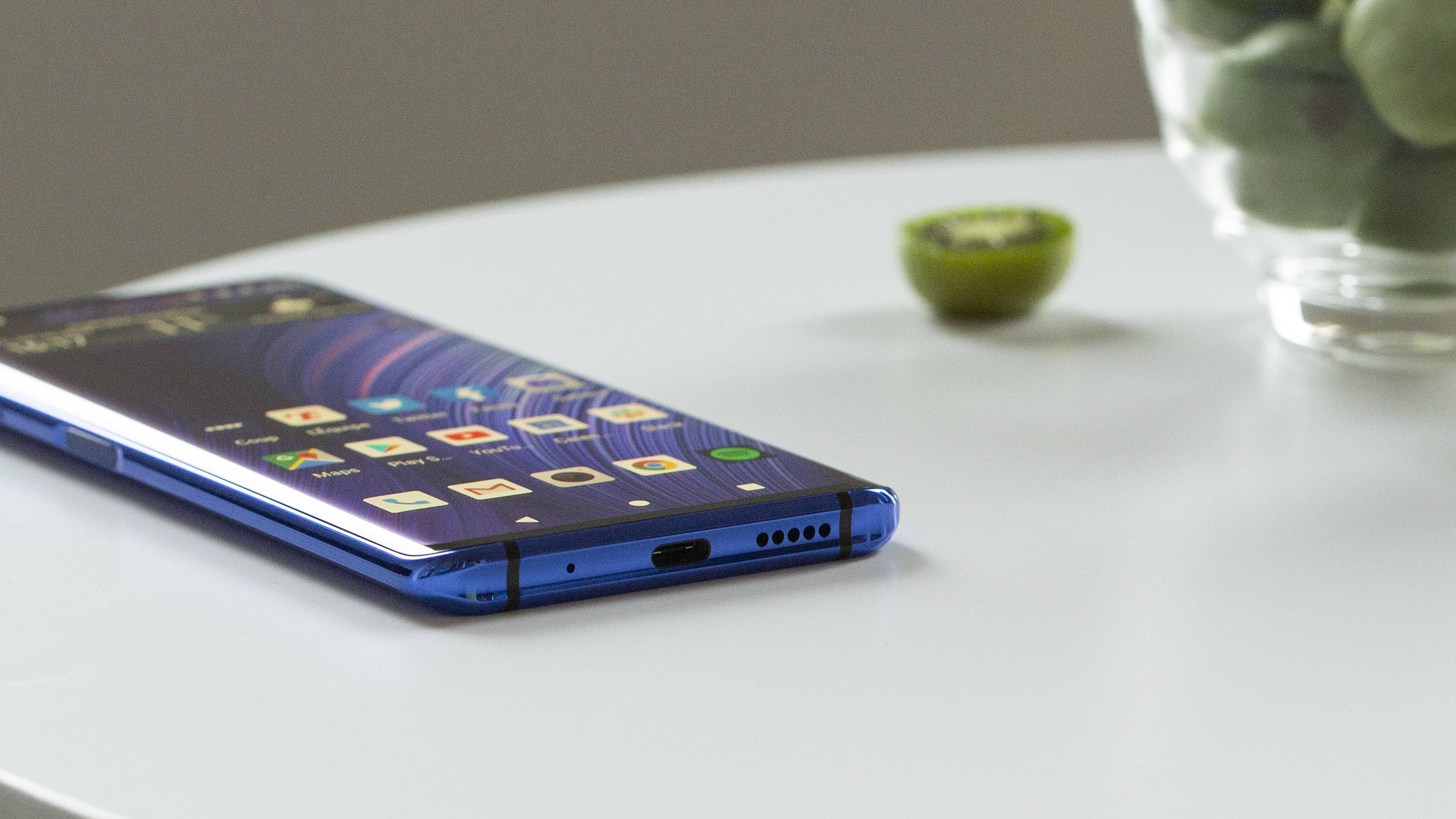 AndroidPIT Nubia Z20 Charging Port 1