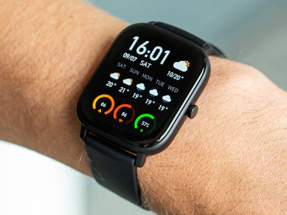 Test de la Huami Amazfit GTS : un &eacute;ni&egrave;me clone de l&rsquo;Apple Watch ?