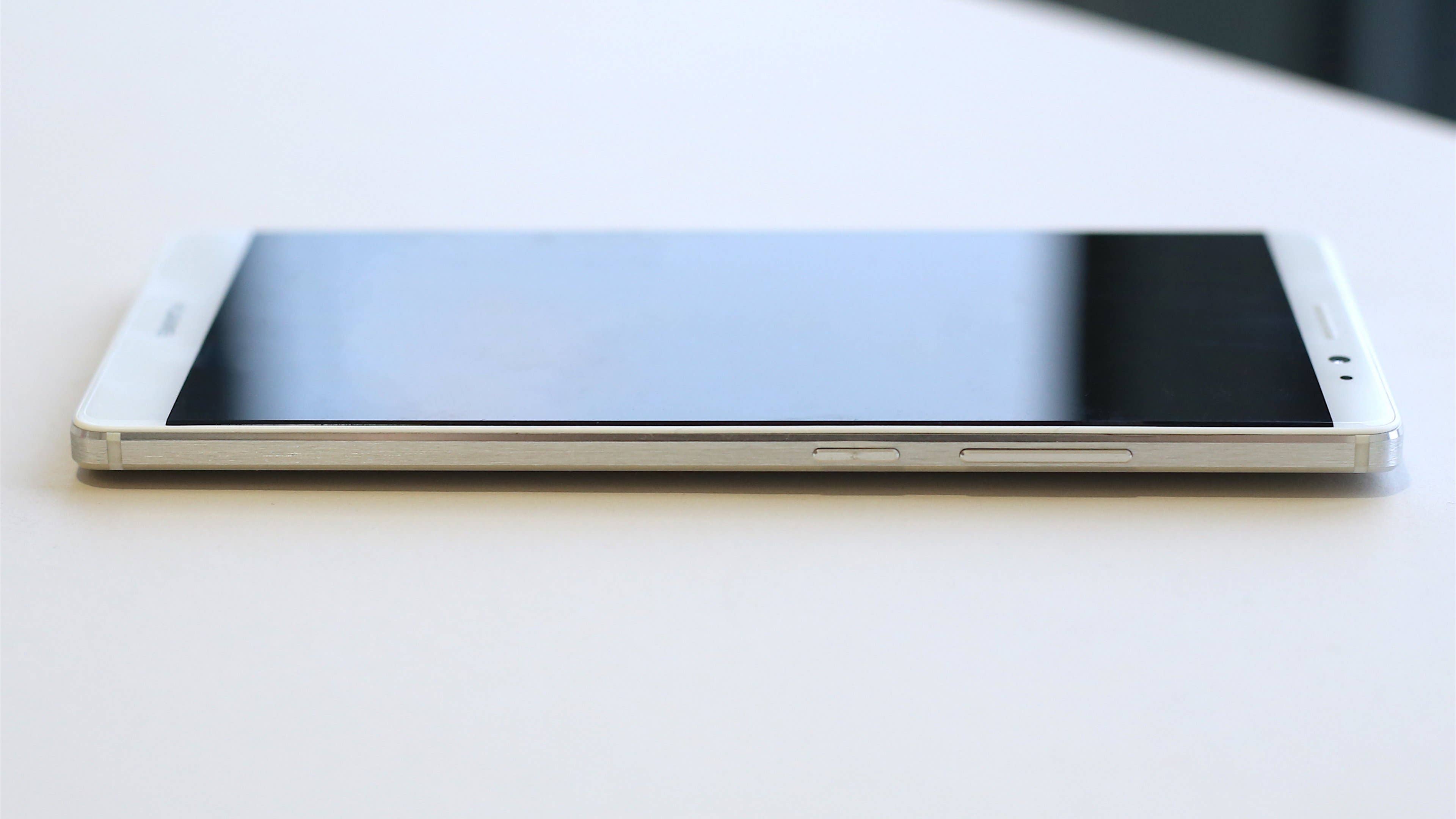 AndroidPIT huawei mate 8 side volume button new