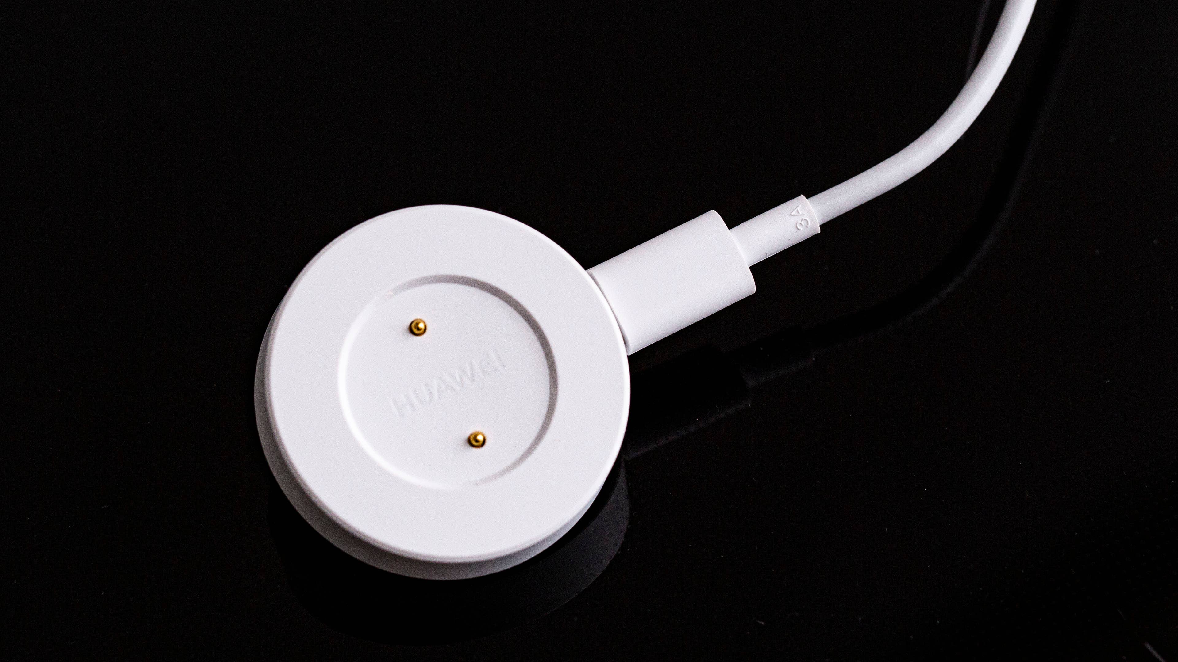 AndroidPIT huawei watch gt 2e charger