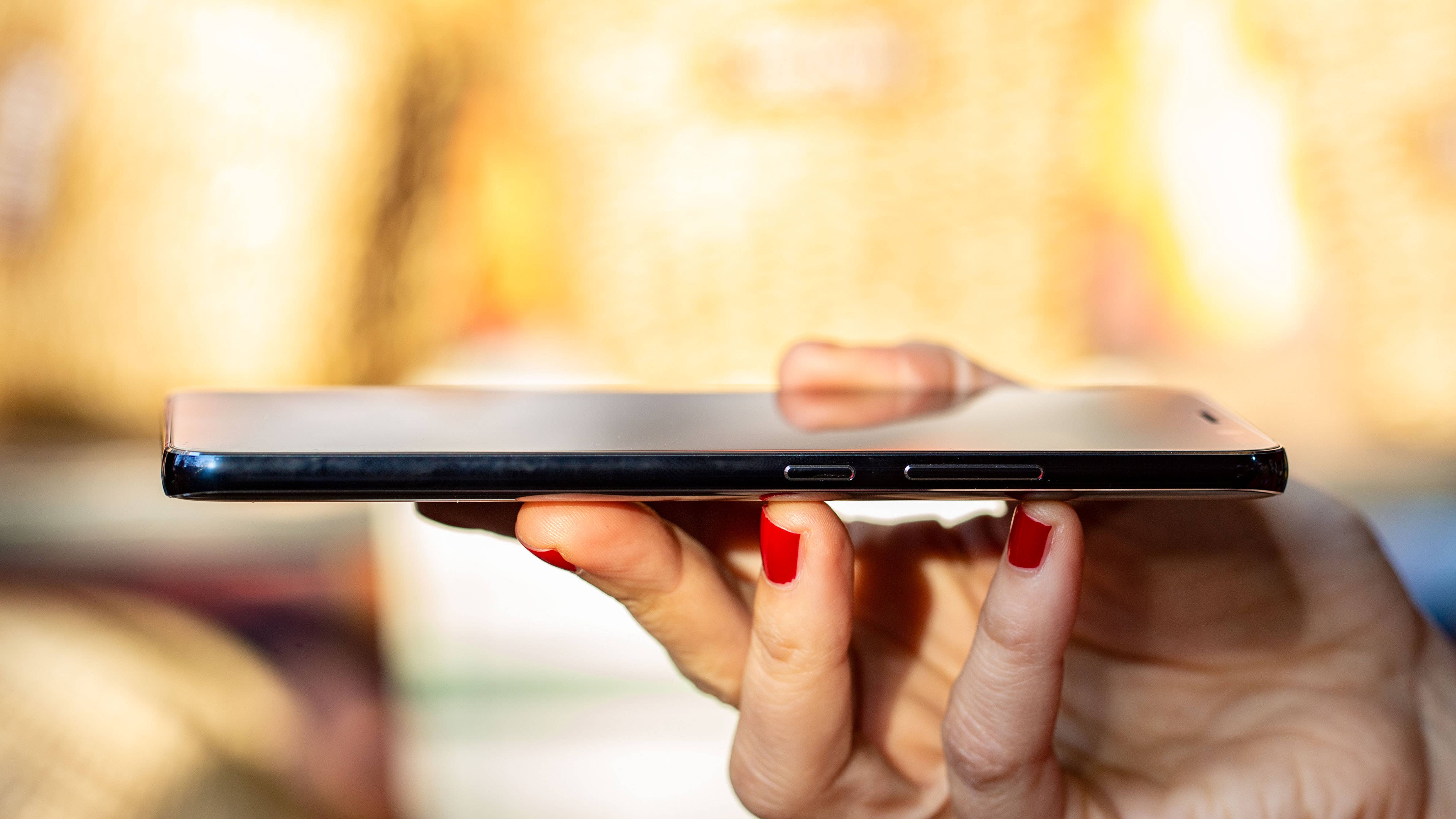 AndroidPIT nokia 9 pureview buttons