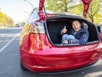 AndroidPIT-tesla-model-3-trunk2.jpg