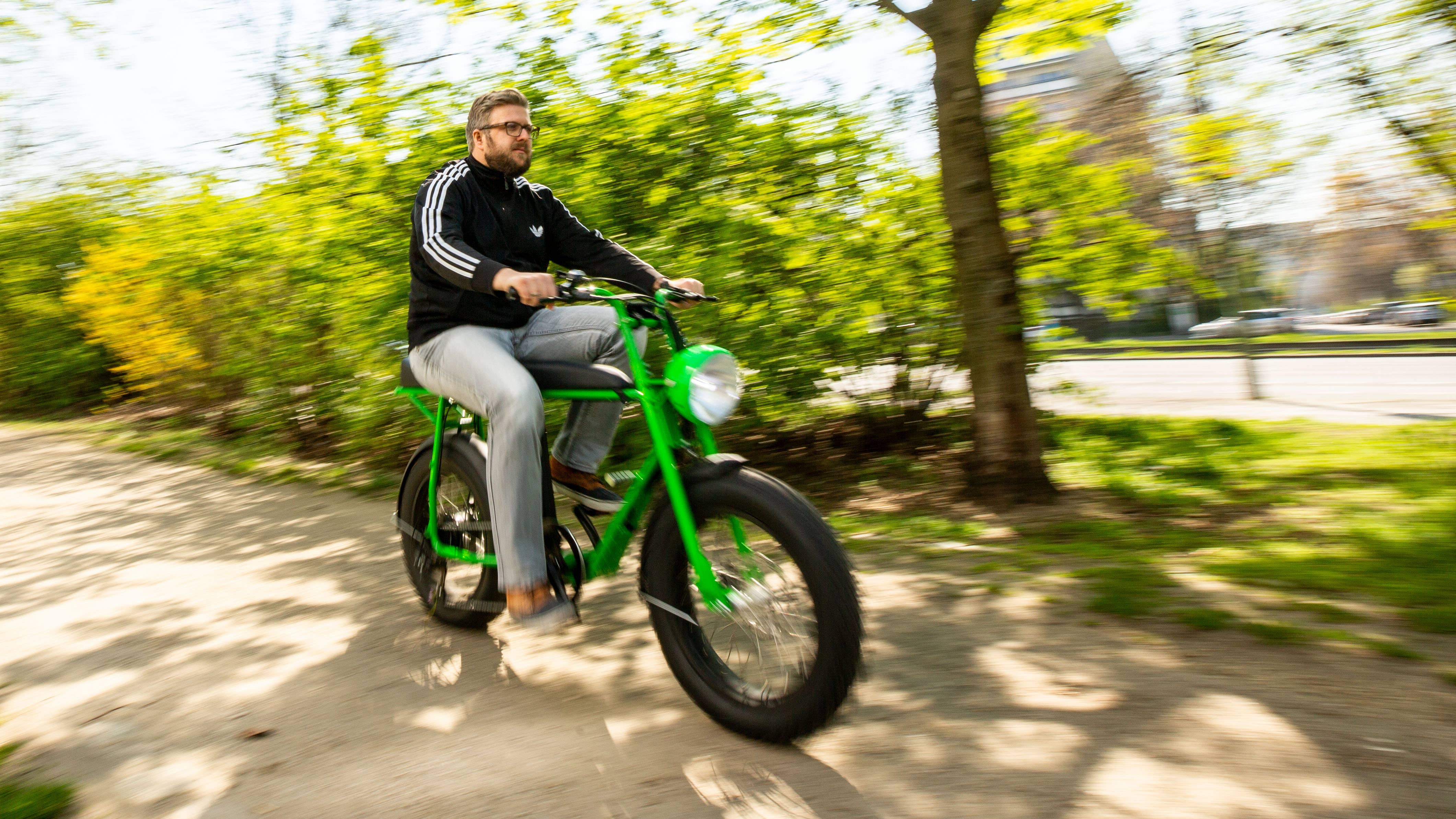 AndroidPIT unimoke urban drivestyle action2