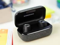 AndroidPIT_Sennheiser_Momentum_Wireless_2_case_headphones.jpg