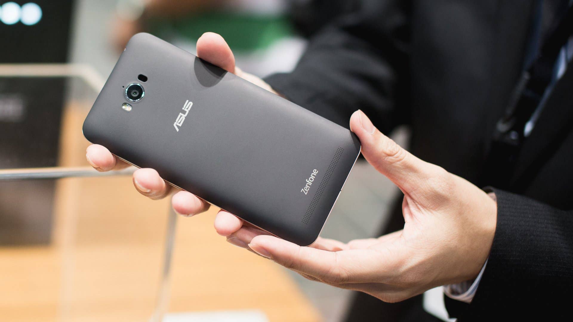 Asus Zenfone Max hands on