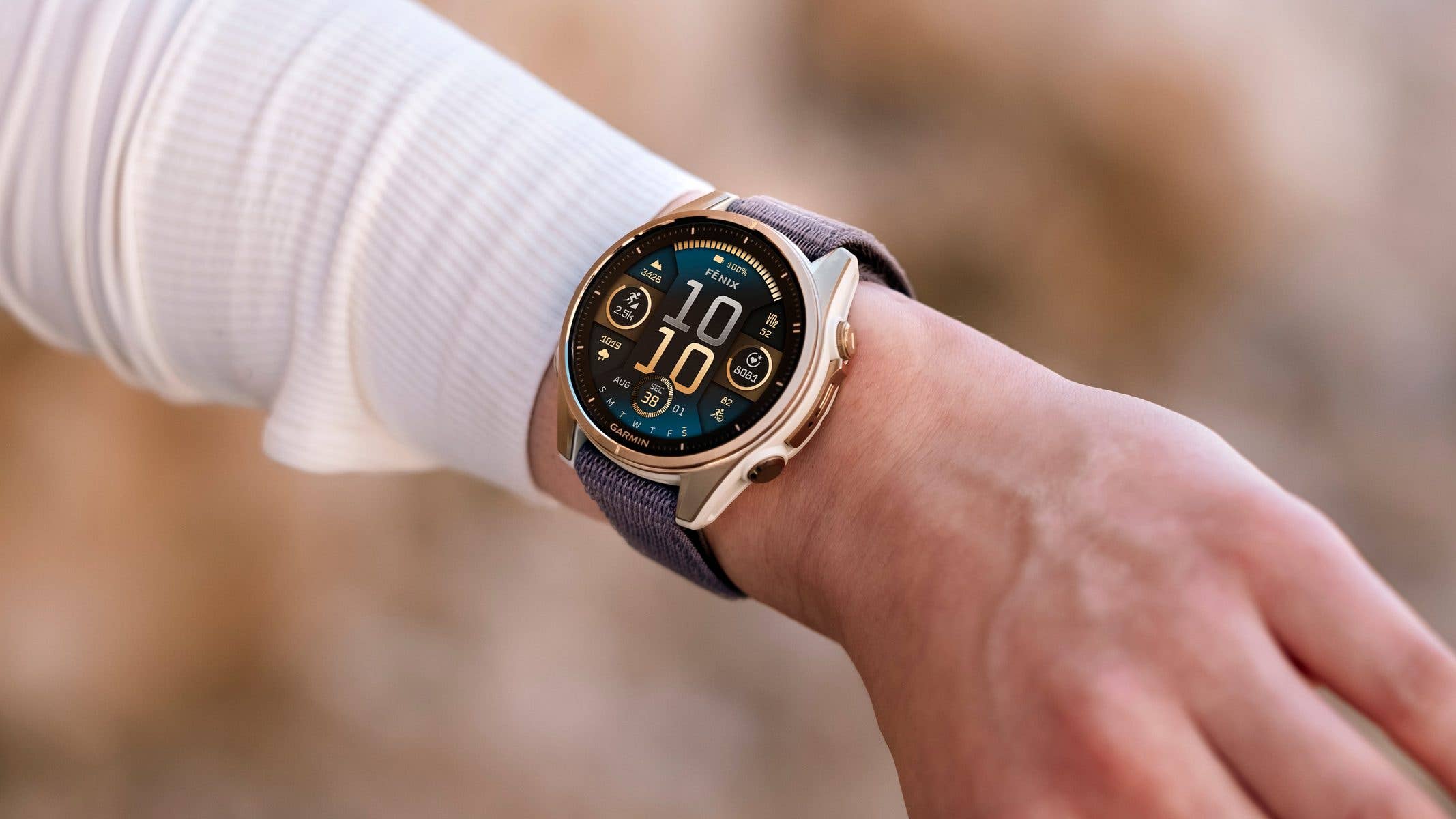 La Garmin Fenix 8 Amoled en couleur or