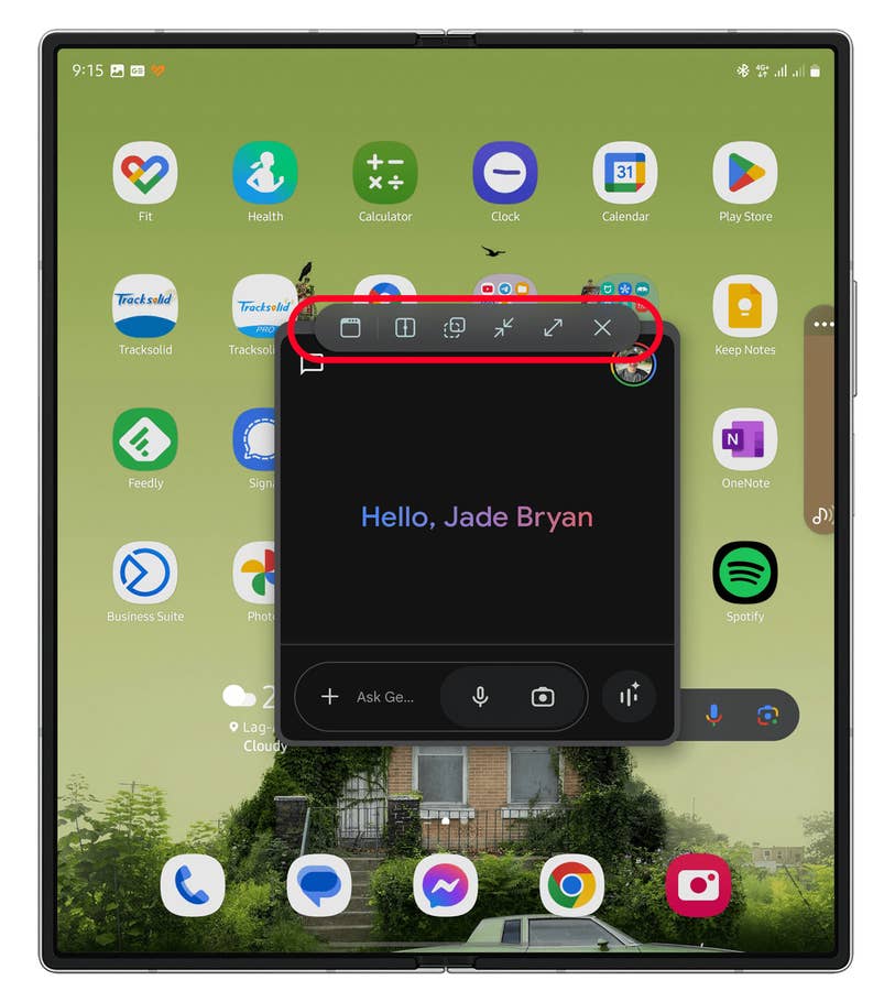 Un écran de tablette affichant des icônes du0027applications et une invite à u0027Demander à Geminiu0027 en bas.