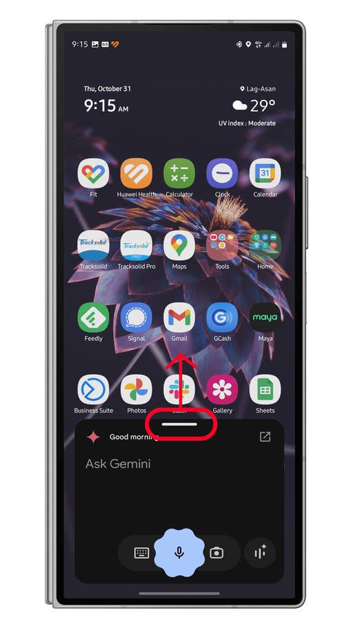 Écran de smartphone affichant des applications et lu0027option u0027Demander Geminiu0027 en bas.