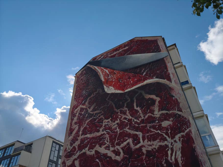 Poco F6:  Objectif principal