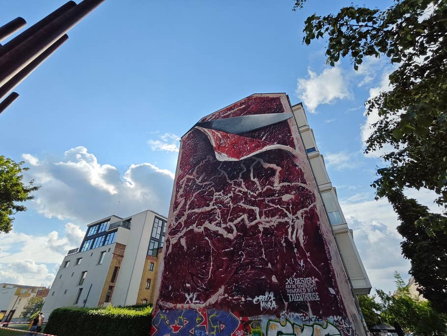 Poco F6 Pro: Objectif ultra-grand angle (0,6x)