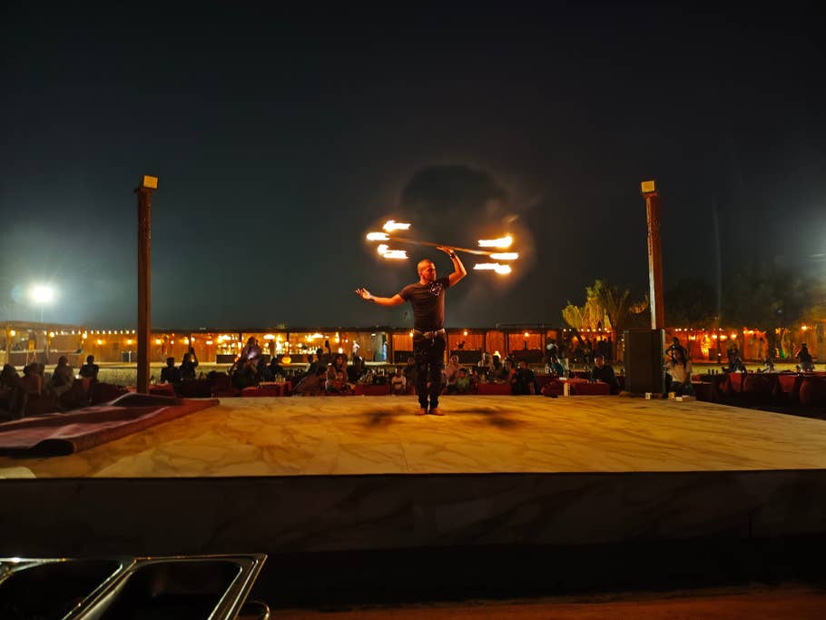 Poco F6:  Objectif principal