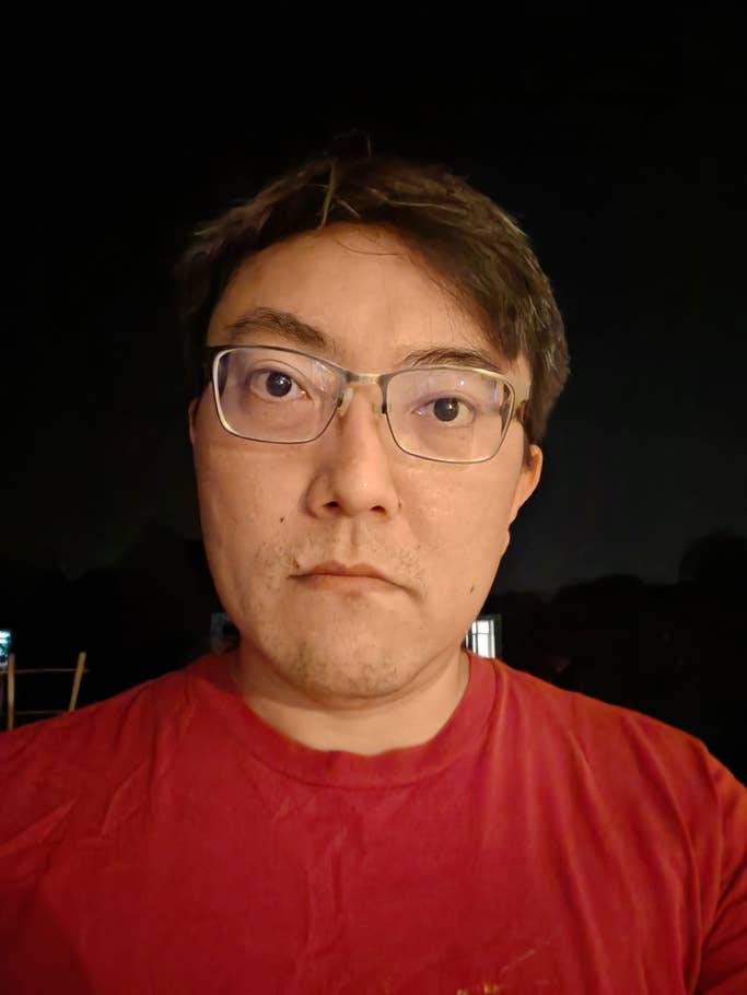 Honor Magic V3 : Caméra selfie interne