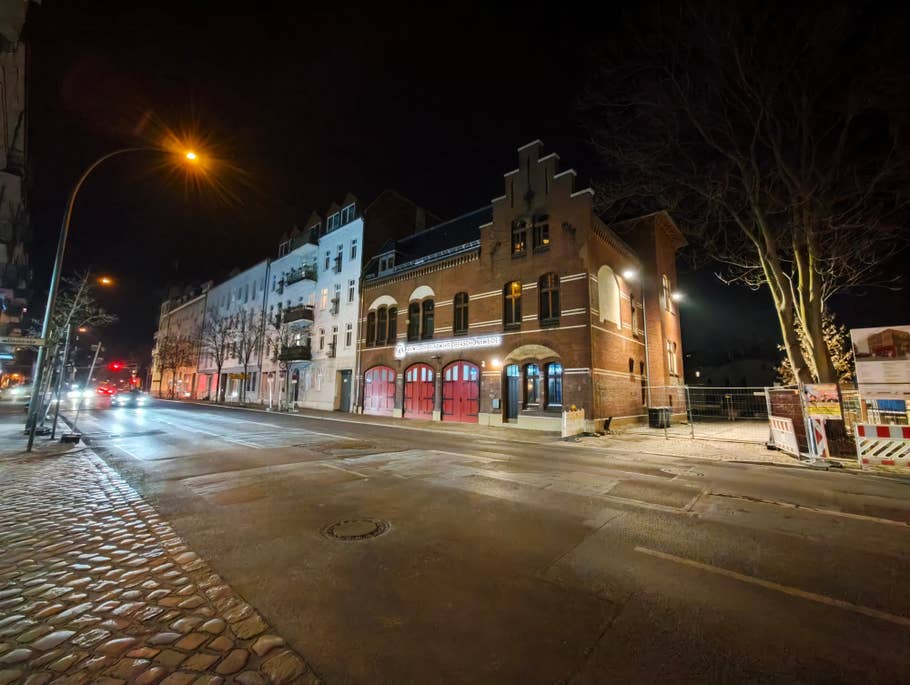 Xiaomi 15: Objectif ultra-grand angle (0,6x)