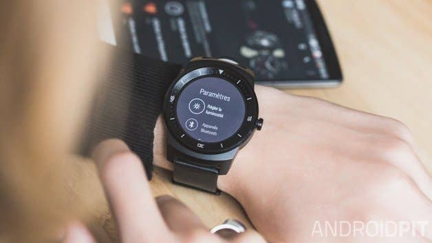 LG G Watch R fr 3