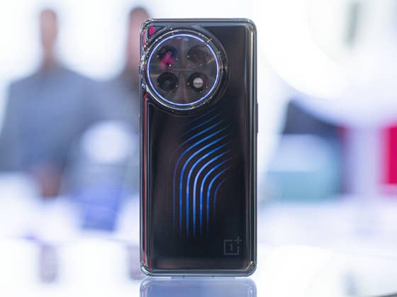 Ce nouveau coloris hors du commun de OnePlus 12 pourrait ne pas arriver en France