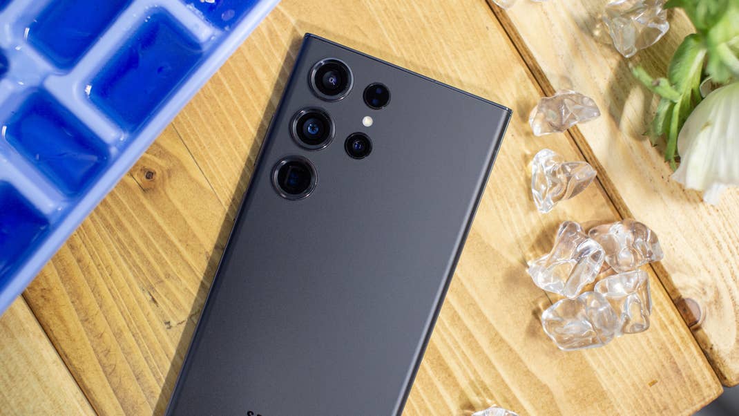 L Samsung Galaxy S23 Ultra