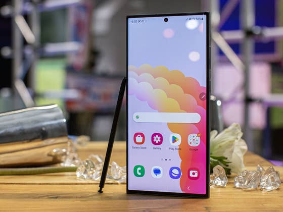 Galaxy S24 Ultra: Samsung va battre Apple sur ce composant très important