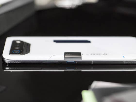 L’Asus ROG Phone 8 Ultimate aura 24 Go de RAM, mais pourquoi faire?