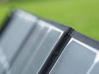 NextPit_BLUETTI_EB55_Tragbarer_Solargenerator_200W_Solarpanel_Panel_Detail.jpg
