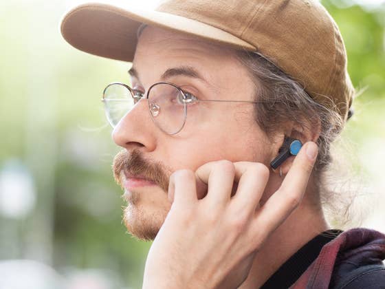 Test des Bang & Olufsen Beoplay EX: Que valent ces écouteurs à 400 euros?