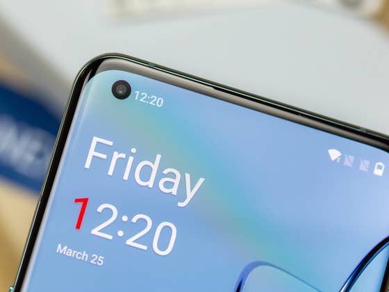 OnePlus 10: Une recharge rapide 150 watts mais beaucoup de concessions