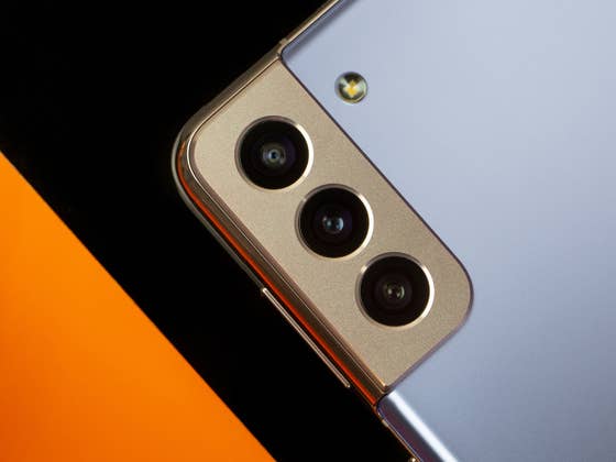 Test du Samsung Galaxy S21+: La beauté ne fait pas tout !