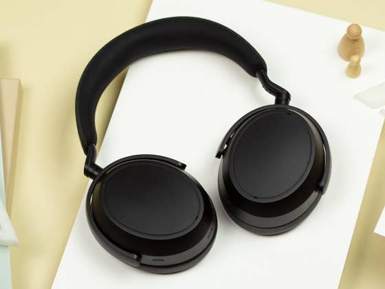 Ce casque sans fil Sennheiser avec une excellente qualité audio est bradé pour le Cyber Monday