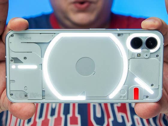 Nothing Phone (2): On sait quand pourrait sortir le smartphone haut de gamme