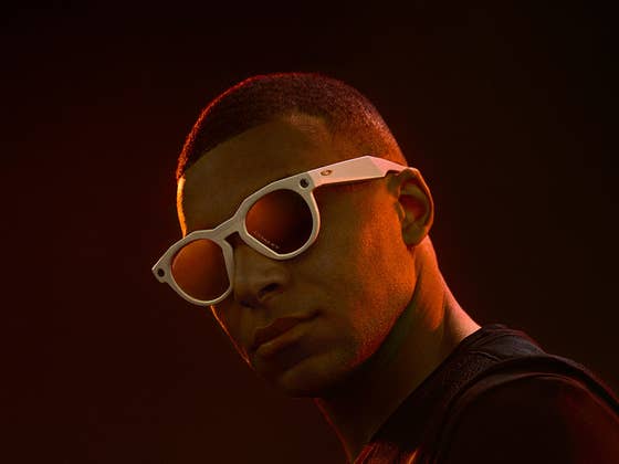 Voici les lunettes Oakley de Meta, auxquelles rien ne va &eacute;chapper.