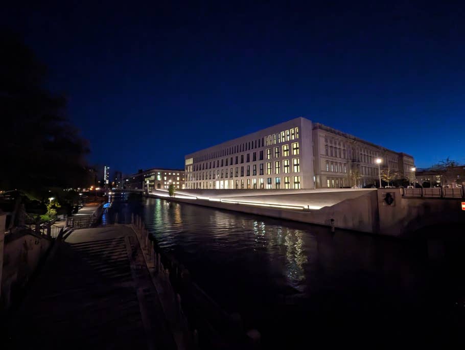 Objectif ultra-grand angle (0,5x)