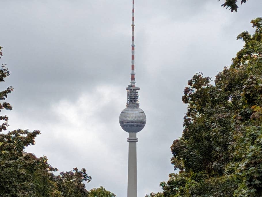 Objectif principal (8x zoom numérique)