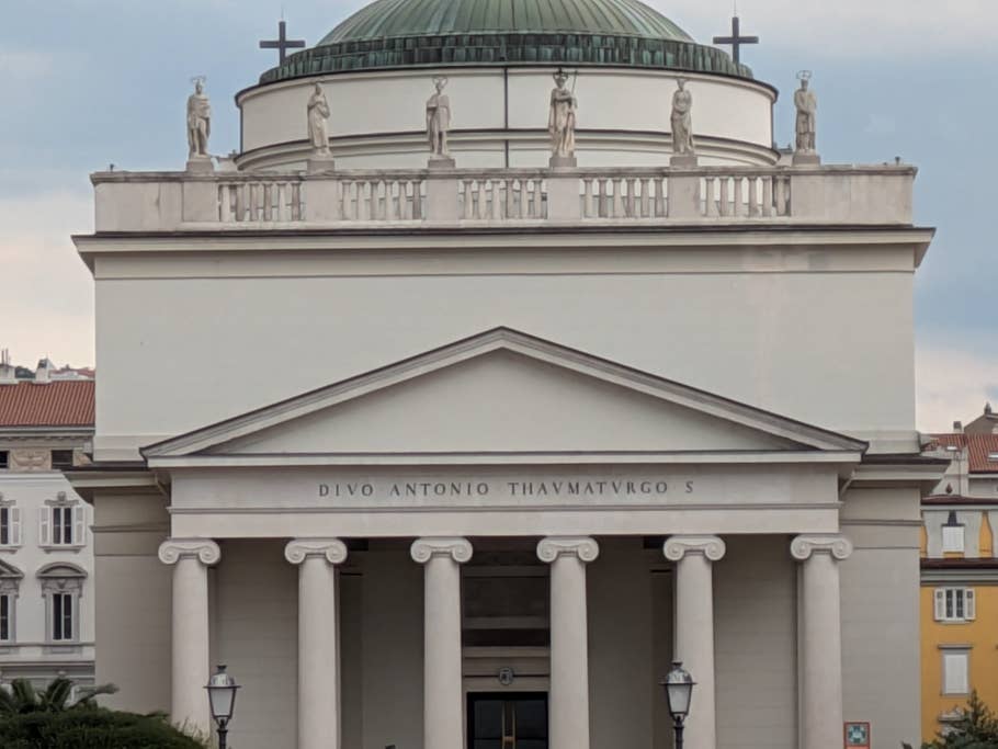 Google Pixel 8a: Objectif principal (zoom numérique 8x)