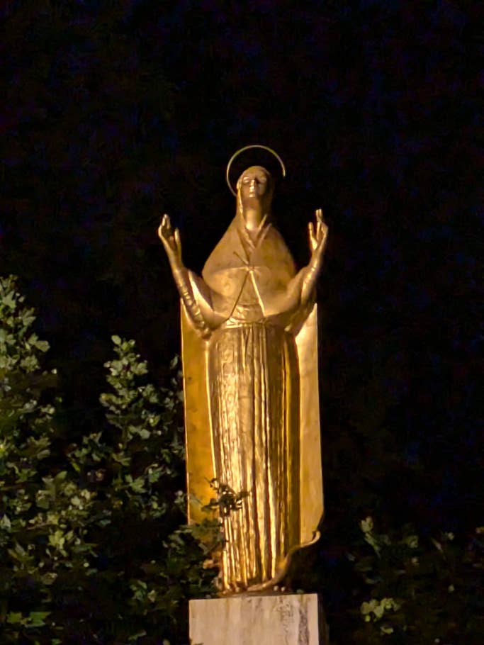 Google Pixel 8a: Objectif principal (zoom numérique 8x)