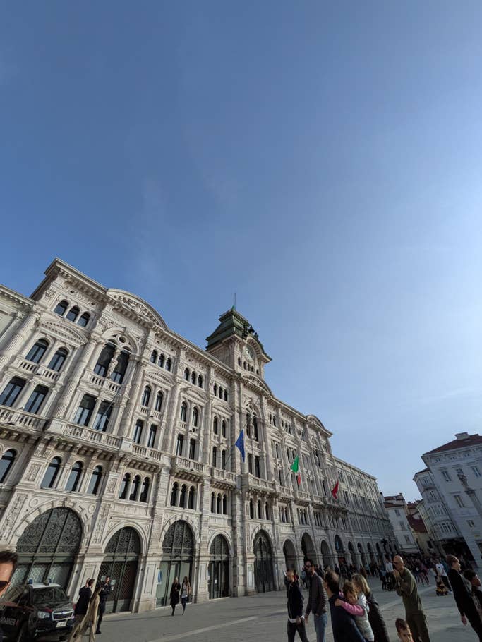 Google Pixel 9a: Objectif ultra-grand angle (0,6x)