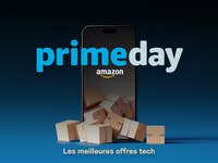 Texte, promouvant le Prime Day d'Amazon avec un smartphone et des boîtes éparpillées.