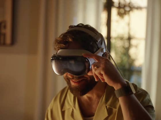 Apple travaillerait sur un casque de réalité mixte accessible à tous