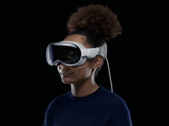 Le casque Vision Pro d’Apple pourrait être lancé plus tôt que prévu en Europe