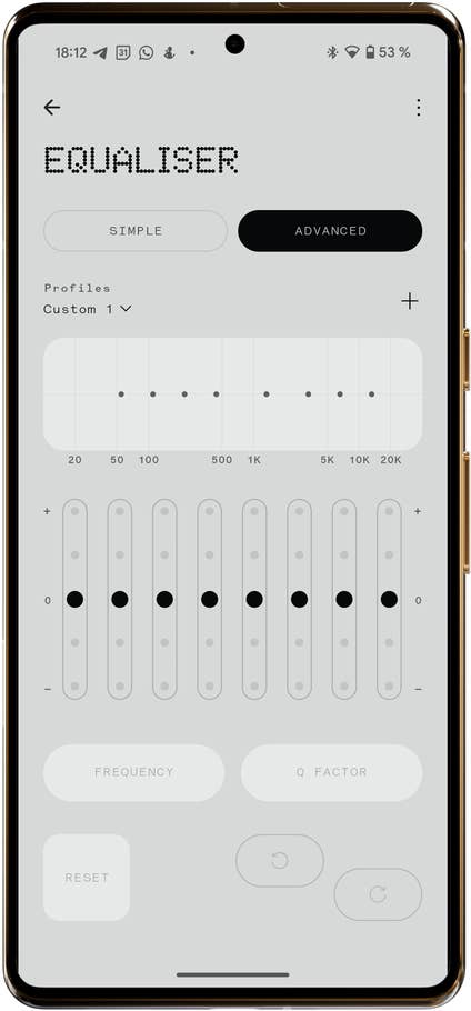 Interface de lu0027application égaliseur avec des curseurs de fréquence et des options de profil.