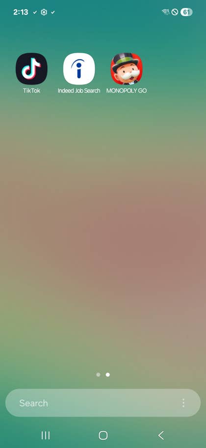 Écran du0027accueil du0027un smartphone Samsung Galaxy A26 affichant diverses icônes du0027application.