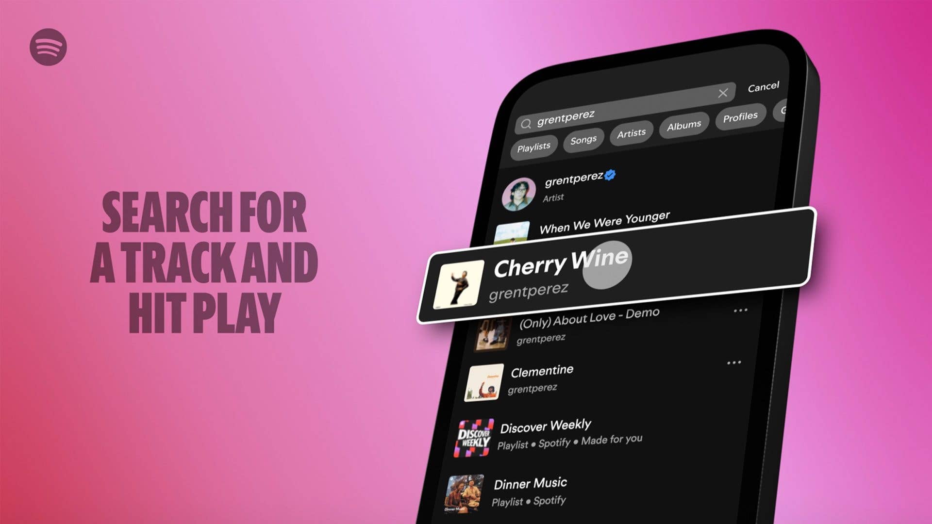 Un smartphone affichant les résultats de recherche Spotify comprenant des chansons et des playlists.
